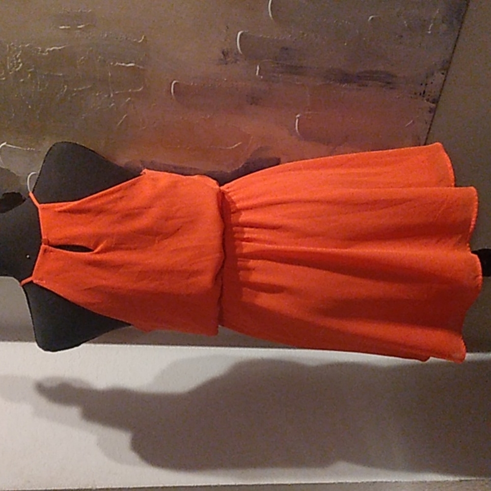 Monteau Dress - Picture 3 of 4